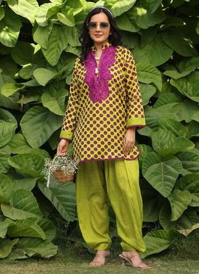 Green lawn printed kurta-sets 4