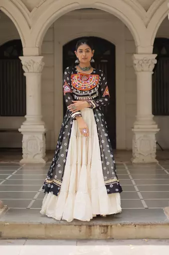 BLACK WHITE PRINT KUTCHI GAMTHI COTTON NAVRATRI STITCHED LEHENGA CHOLI
