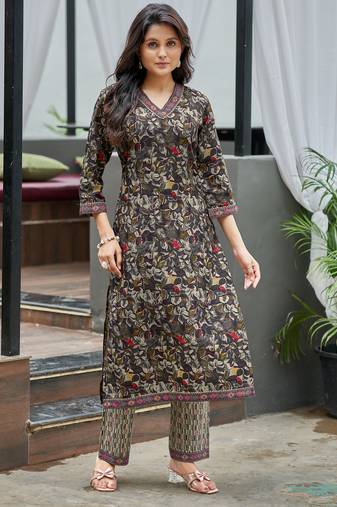 Multicolor cotton floral printed straight kurta with pant