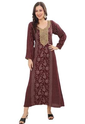 Floral printed a-line jalabiya with threadwork 4