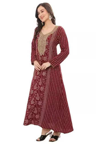 Floral printed a-line jalabiya with threadwork