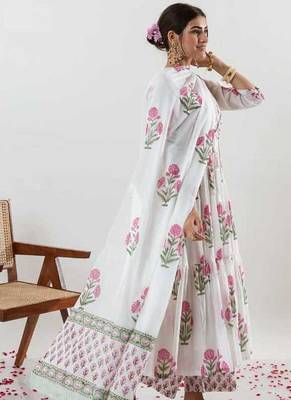 White Floral Printed Cotton Suit Set 4