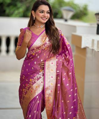 Onion pink soft silk blend saree with zari weaving meenakari design 4