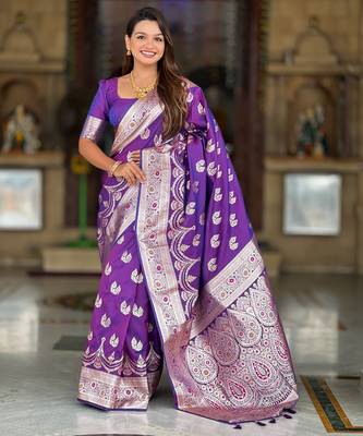 Purple soft silk blend saree with zari weaving meenakari design 2