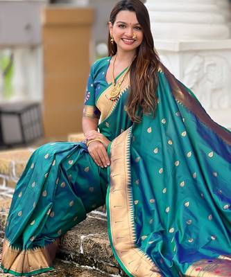 Rama silk blend saree with paithani rich weaved pallu and blouse 5