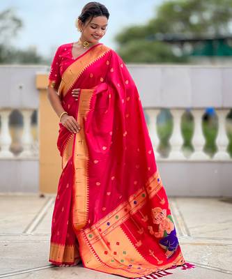 Rani pink silk blend saree with paithani rich weaved pallu and blouse 3