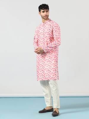 Pink cotton blend kurta pajama set for men with geometric print 4