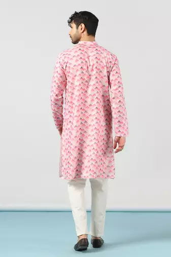 Pink cotton blend kurta pajama set for men with geometric print