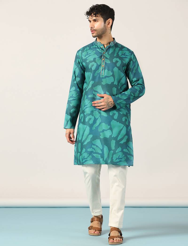 Green cotton blend kurta for men with printed design