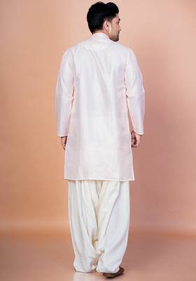 Peach bangalorian silk kurta for men with embroidery work 4
