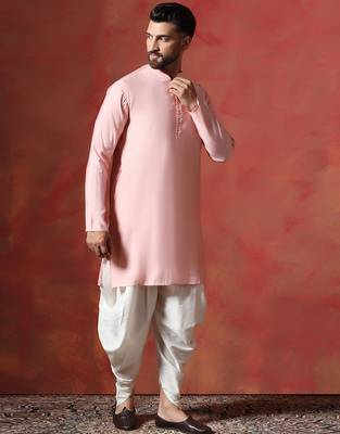 Peach cotton blend kurta for men with solid print 2