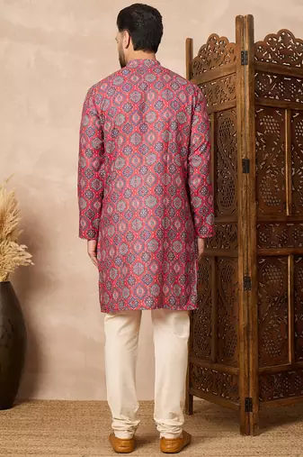 Red cotton blend kurta for men with printed design