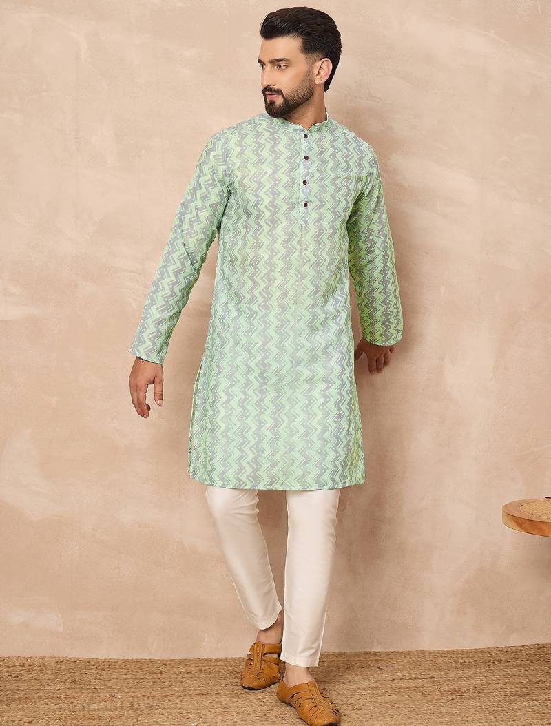 Green cotton blend kurta for men with zig zag print