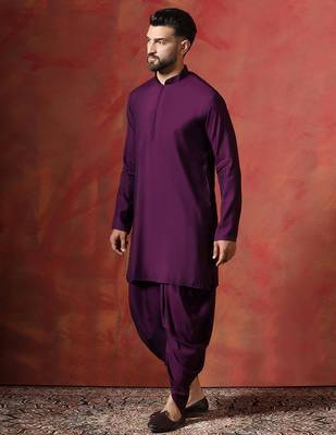 Purple cotton blend kurta for men with solid print 3