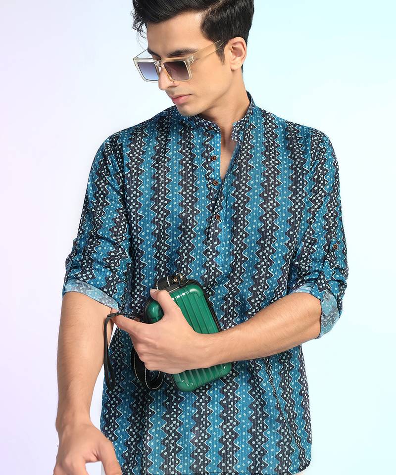 Blue cotton blend short kurta for men with printed design