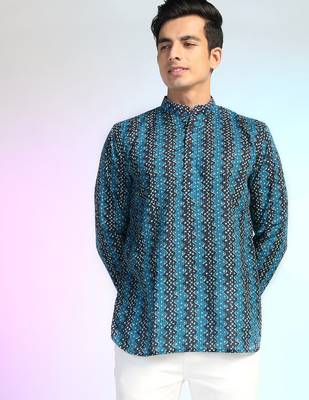 Blue cotton blend short kurta for men with printed design 2