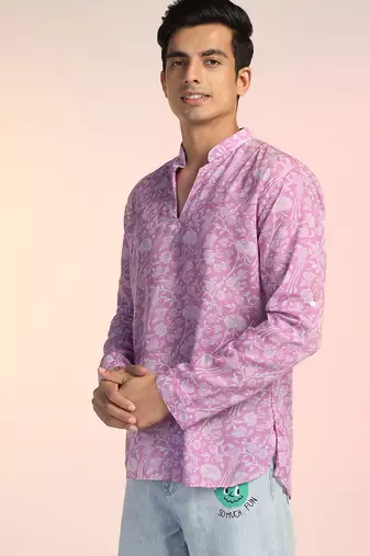Pink cotton blend short kurta for men with printed design