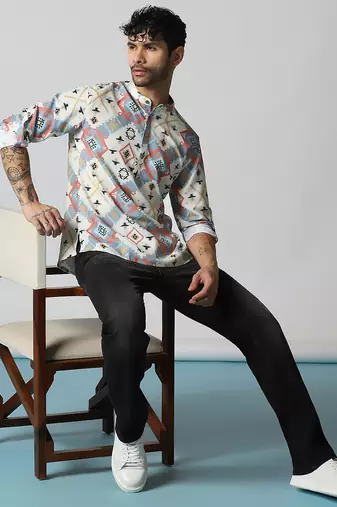 White cotton blend short kurta for men with printed design