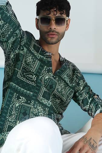 Green cotton blend short kurta for men with printed design