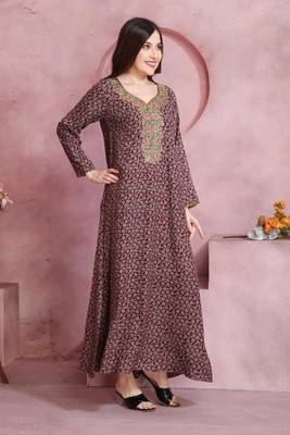 Multicolor thread embroidery A-Line Jalabiya on fancy printed fabric 4