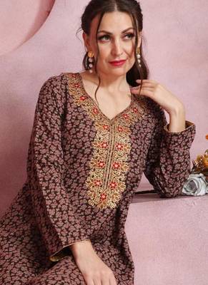 Multicolor thread embroidery A-Line Jalabiya on fancy printed fabric 2