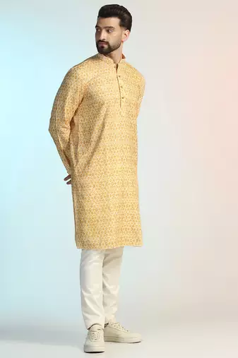 Yellow cotton blend kurta for men with printed design