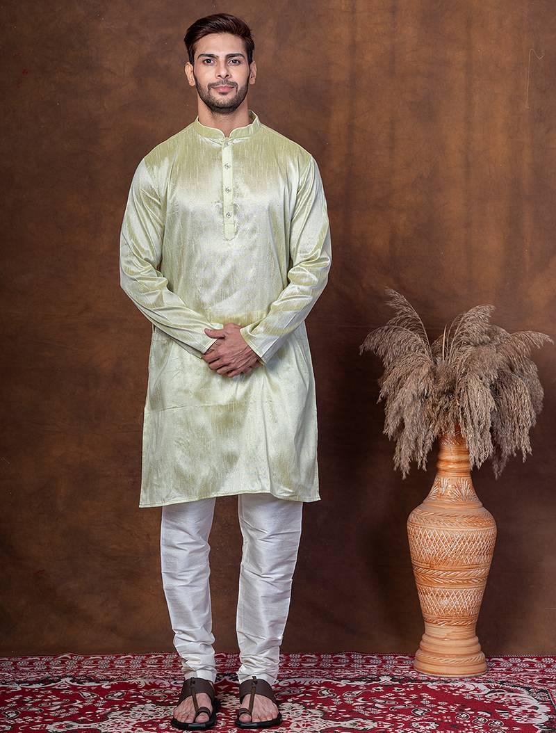 Green dupion kurta for men with solid print