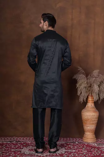 Black dupion kurta for men with solid print