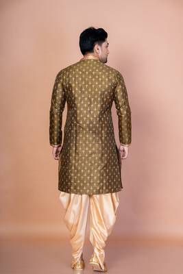 Green dupion kurta for men with embroidered work 4