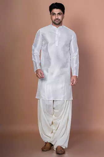 White bangalorian silk kurta patiala set for men with embroidery work