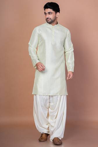 Green bangalorian silk kurta patiala set for men with embroidery work
