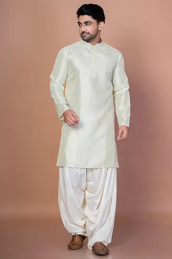 Green bangalorian silk kurta patiala set for men with embroidery work