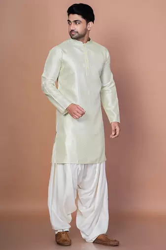 Green bangalorian silk kurta patiala set for men with embroidery work