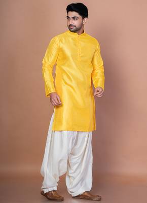 Golden bangalorian silk kurta patiala set for men with embroidery work 3