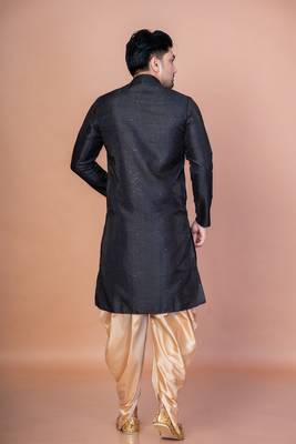 Black bangalorian silk kurta for men with embroidery work 4