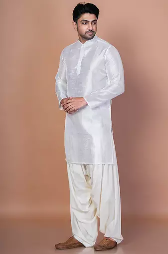 White bangalorian silk kurta for men with embroidery work