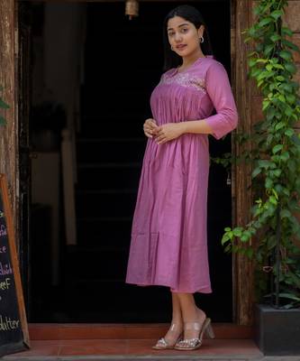 Pink Cotton kurti designed with floral embroidery 3