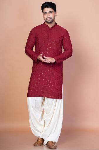 Red cotton blend kurta for men with embroidery work