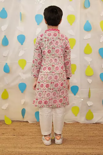 Pink embroidered cotton kurta pyjama