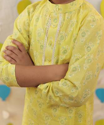 Yellow embroidered cotton kurta pyjama 3