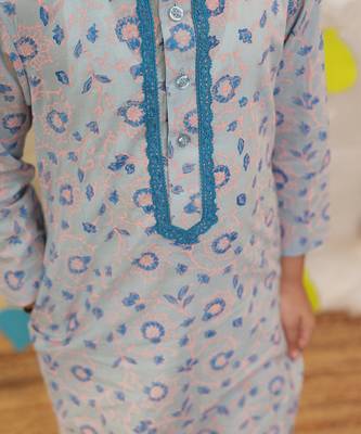 Blue embroidered cotton kurta pyjama 2