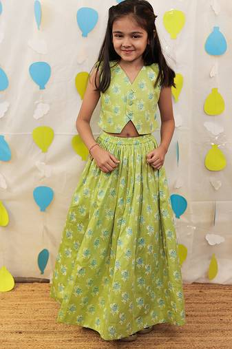 Green embroidered cotton co ord set