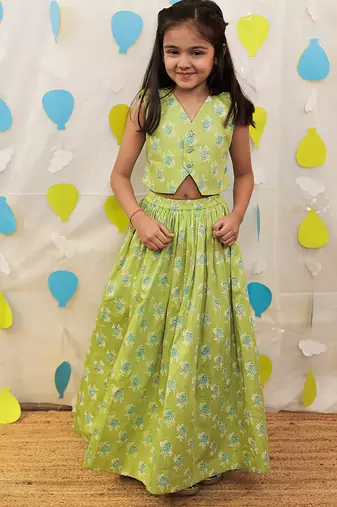 Green embroidered cotton co ord set