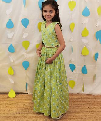 Green embroidered cotton co ord set 2