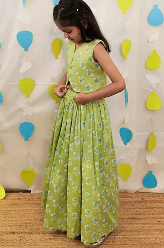 Green embroidered cotton co ord set