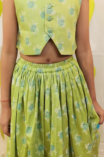 Green embroidered cotton co ord set