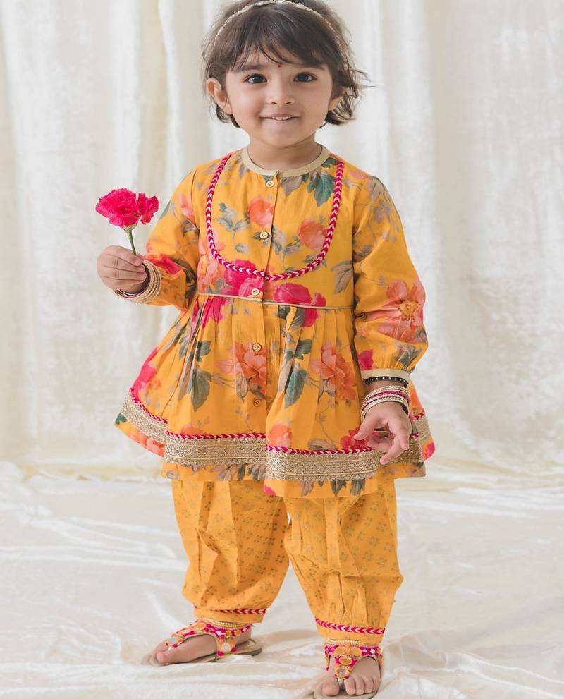 Yellow printed cotton kurta pyjama