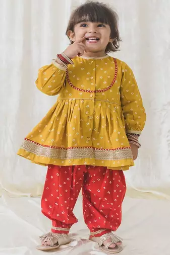Yellow printed cotton kurta pyjama