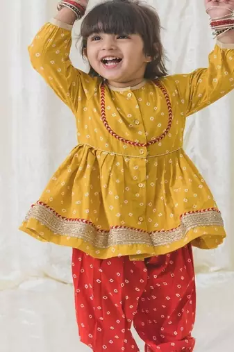 Yellow printed cotton kurta pyjama