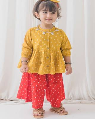 Yellow printed cotton co ord set with headband 1